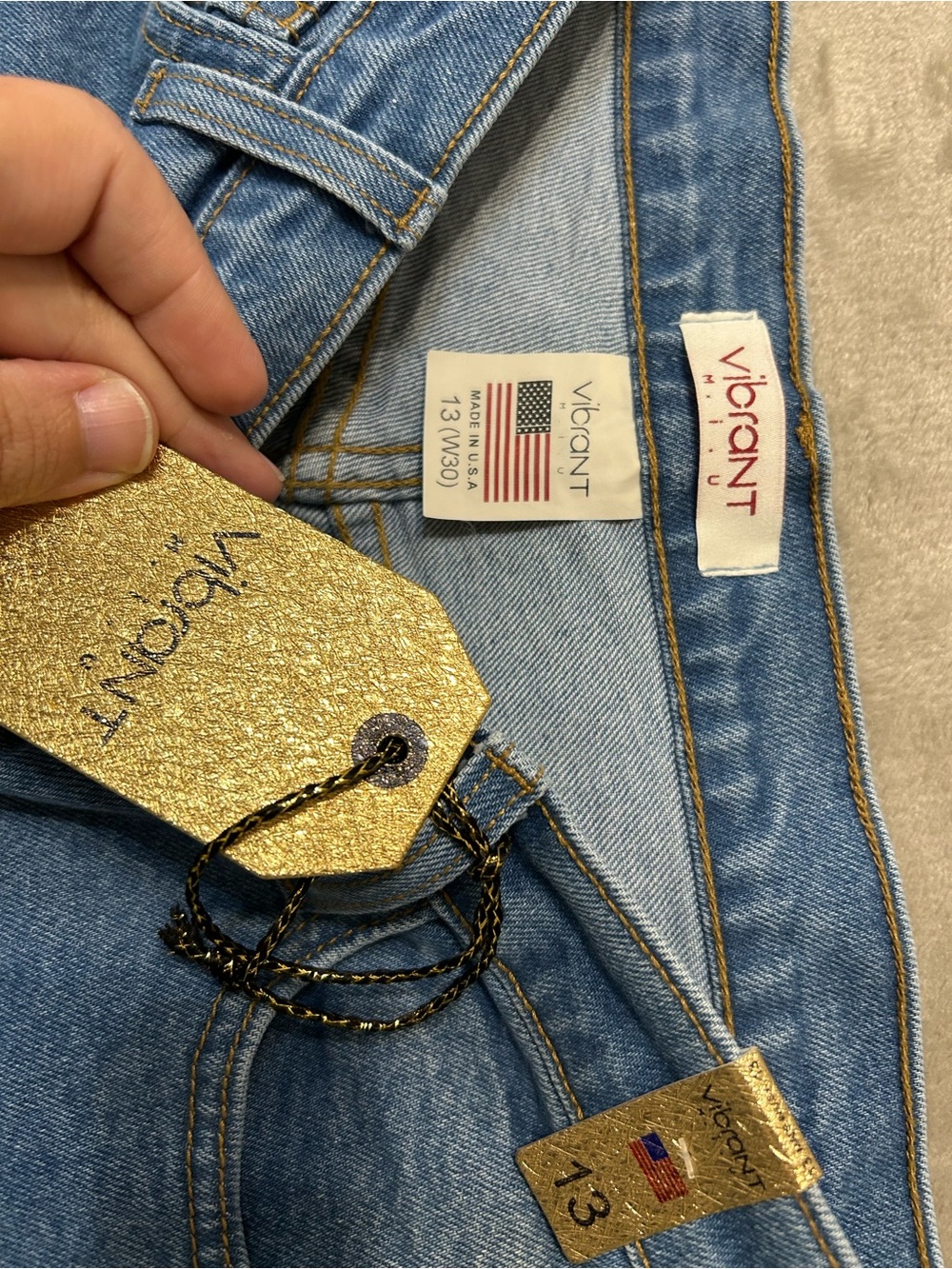 💙 Vibrant M.I.U. Side Slit Jeans – Size 13/W30 – NWT 💙 - Picture 3 of 4